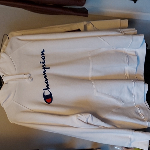 Champion hoodie - Picture 1 of 2